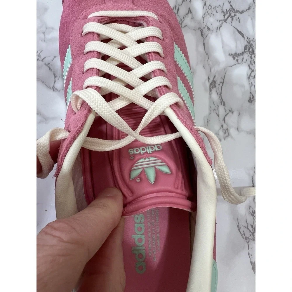 Adidas Womens Suede Gazelles Sneakers Shoes 6 Y2K Classic Streetwear Sporty Pink